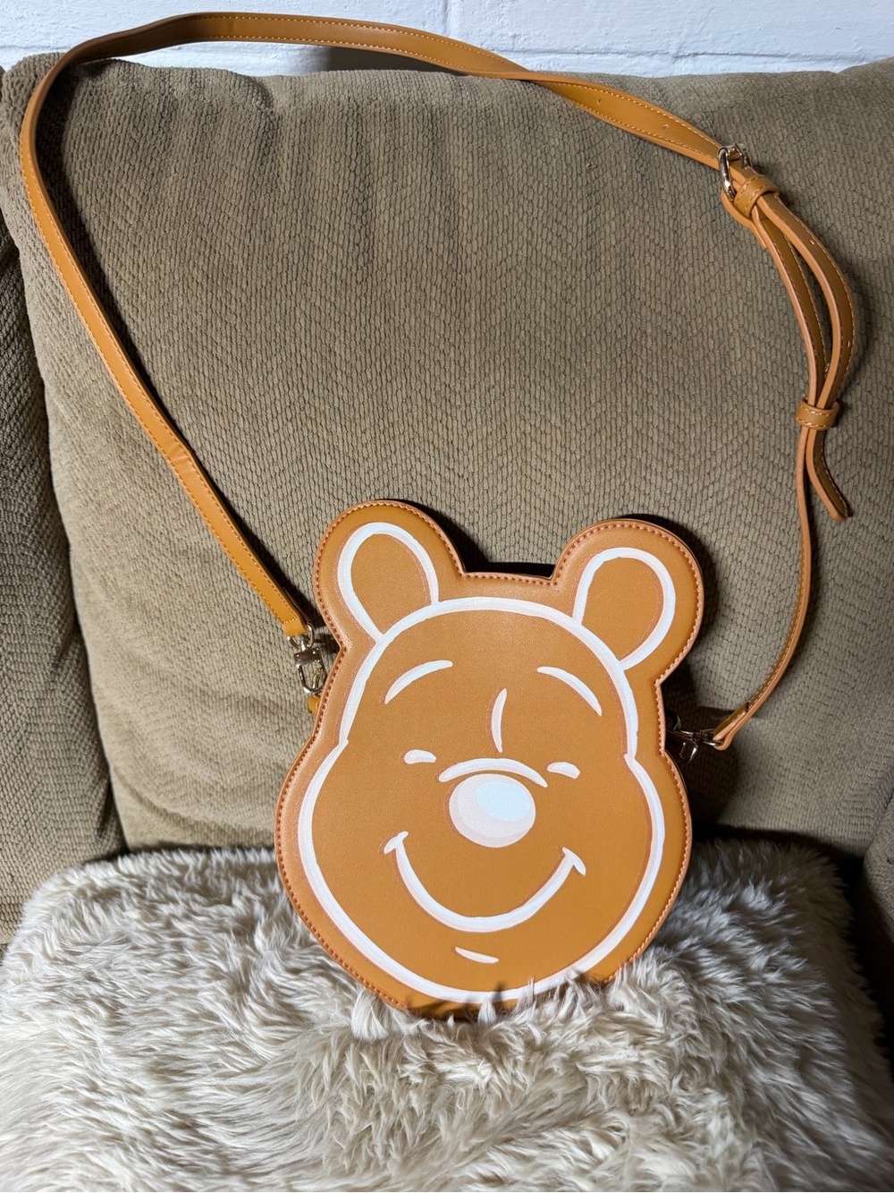Cakeworthy Disney Gingerbread Winnie the Pooh crossbody